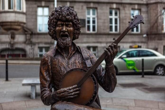 Charges-Dropped-Over-Luke-Kelly-Statue