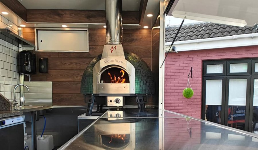 Wood fire pizza 