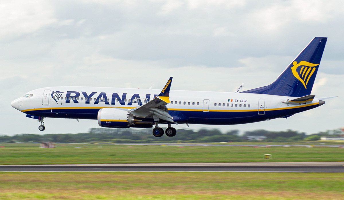 Ryanair hits back at unhappy customer with ‘brutal’ one-word reply 3 Passengers