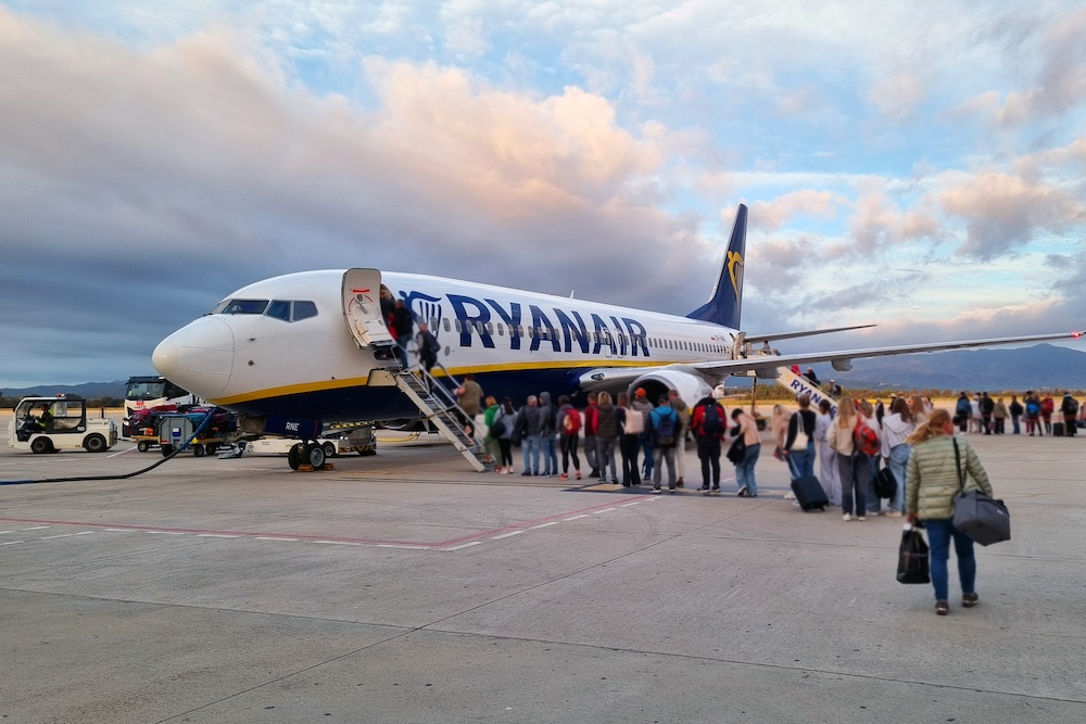 Ryanair plane boarding